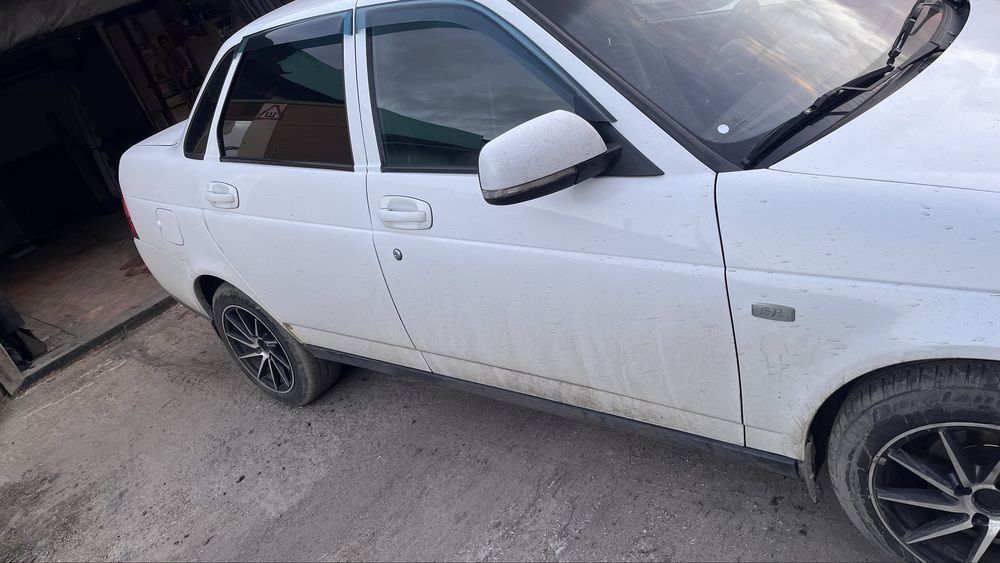 Продам приору 2015 года