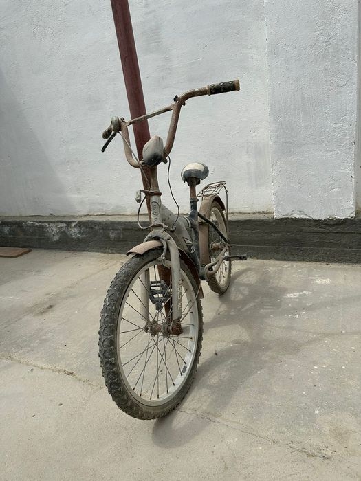 Велосипедтер 4еуі бірге сатылады