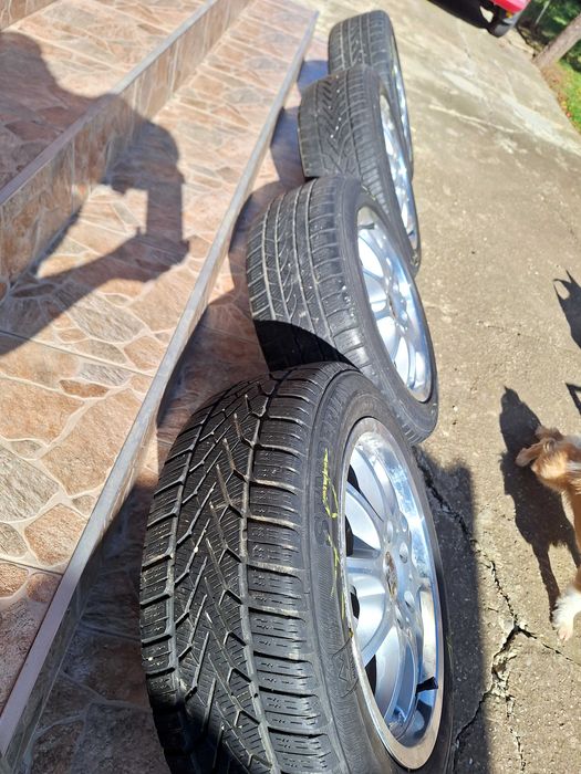 Vand jante auto pe 16, potrivite pentru diferite modele