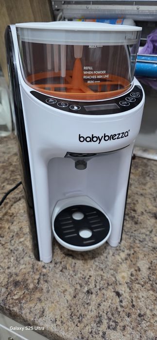 Espressor lapte praf BabyBrezza