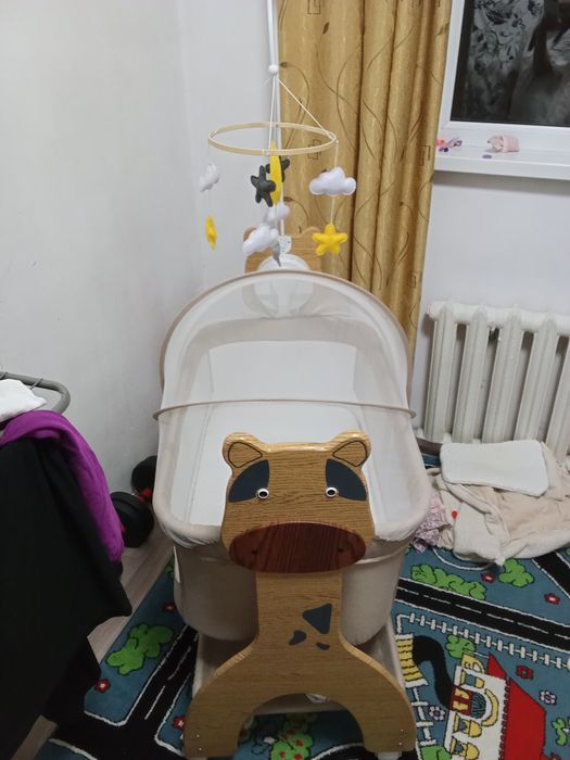 Детская люлька с мобилью