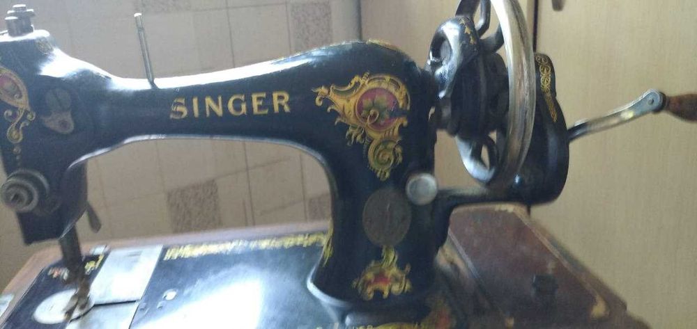 Швейная машинка Singer