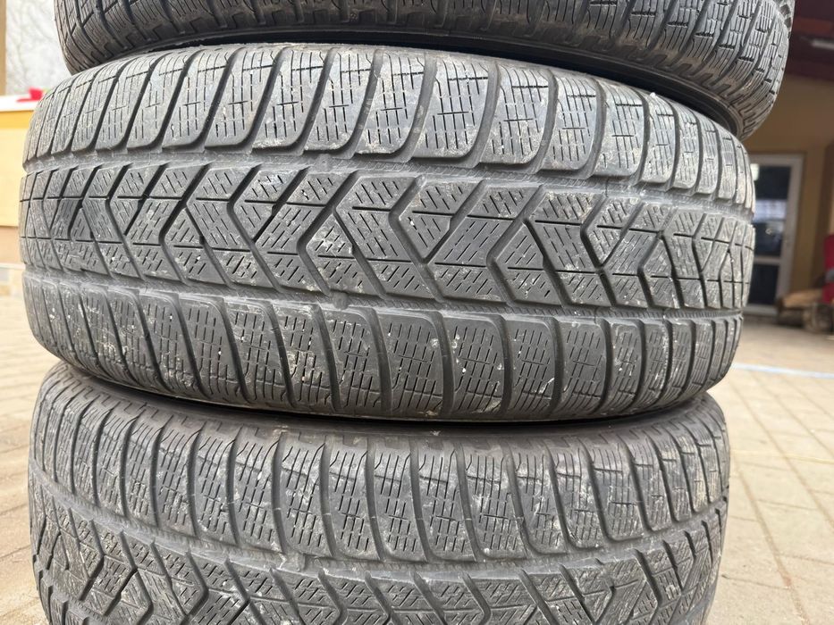 Anvelope 235 65 17 pirelli iarna