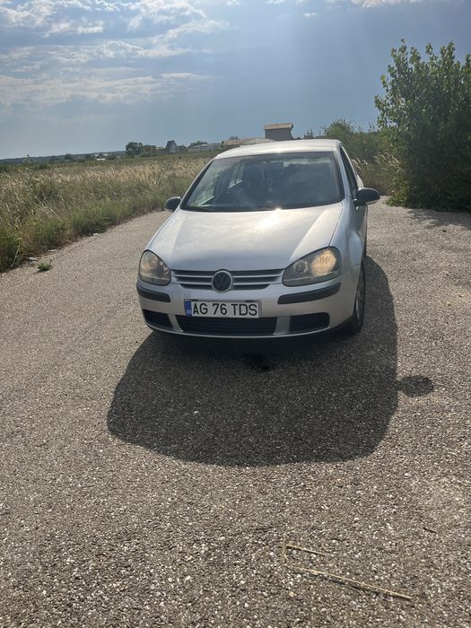 Vănd Golf 5 în stare buna