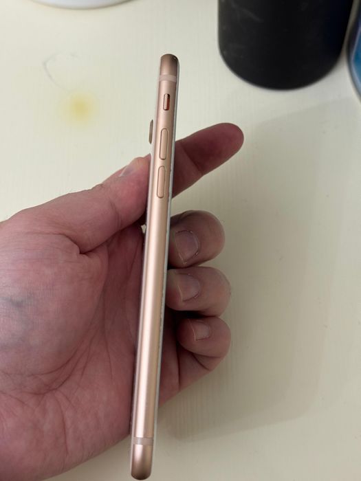 Продам iphone 8 128 gb