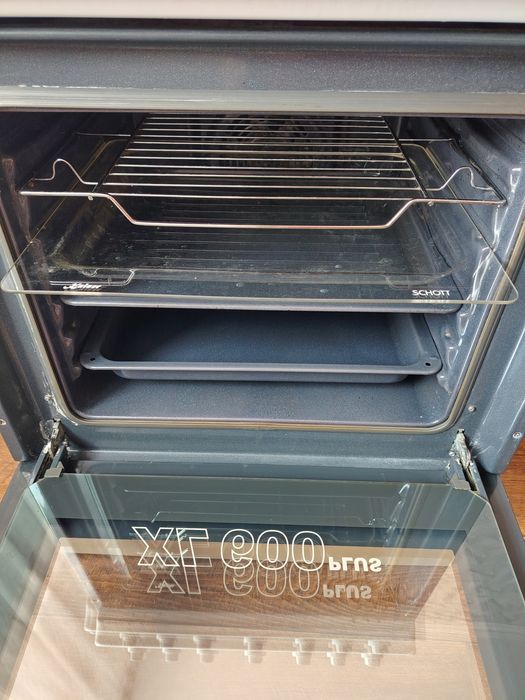 Электроплита Kaiser, стеклокерамика.