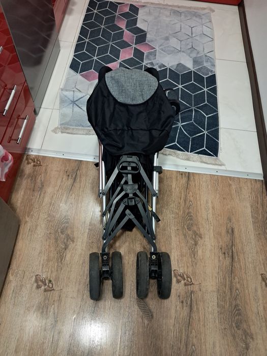 Детска количка използвана