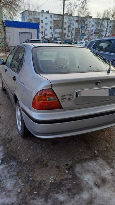 Хонда Цивик автомобиль
