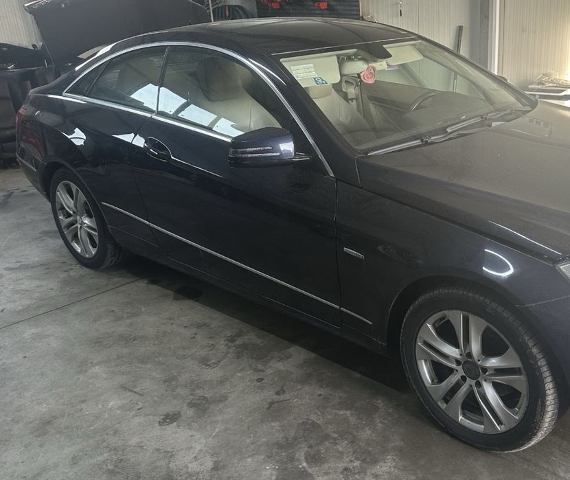 Vand portiera stanga / dreapta Mercedes w207 e class coupe albastru / impecabile w212 coupe / 2 usi