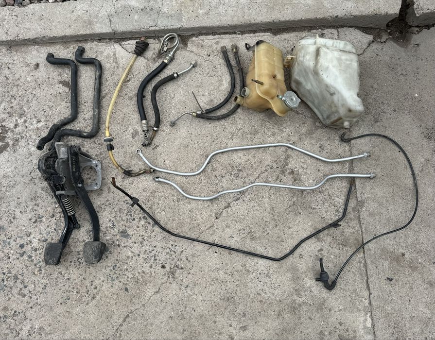 Запчасти Мерседес 124