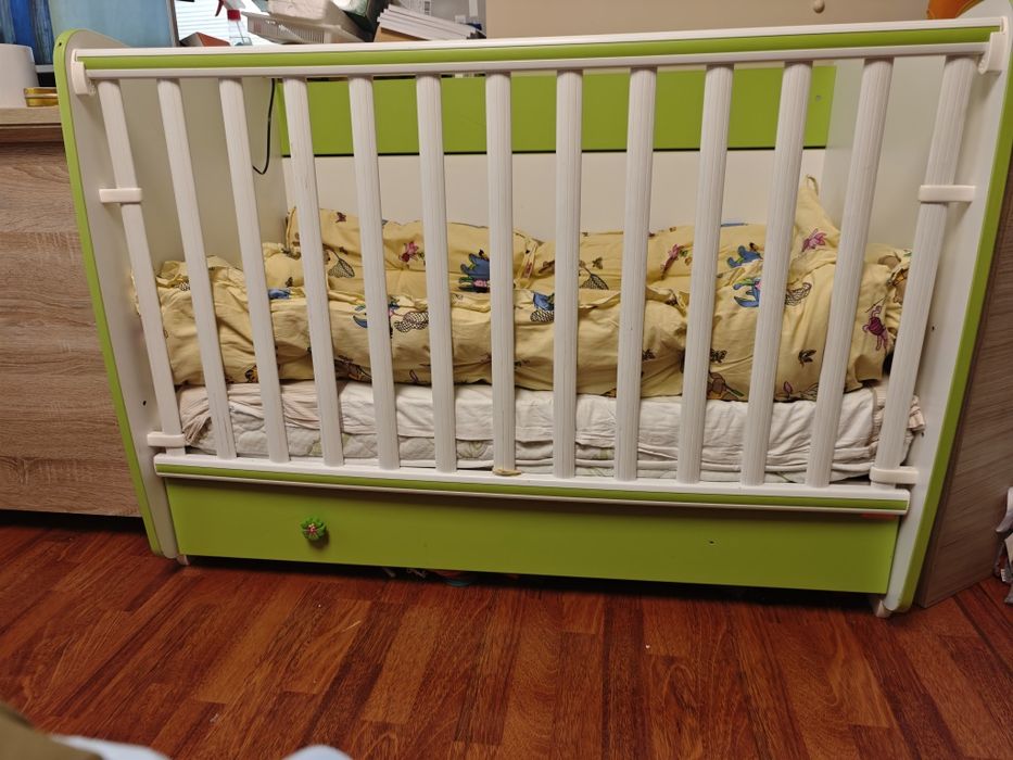 Бебешко легло + нов кокосов дюшек