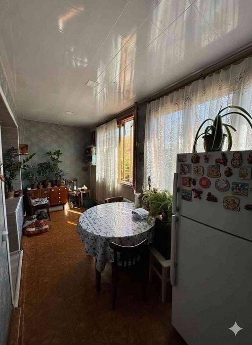 Продам квартиру Бий 4/3/4 80м2 Балкон 2х6