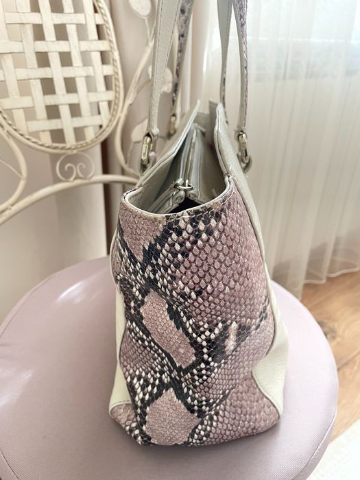 Blumarine Естествена кожа бежова чанта