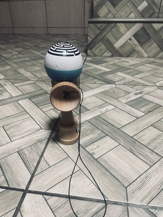 Vând kendama OKENDAMA