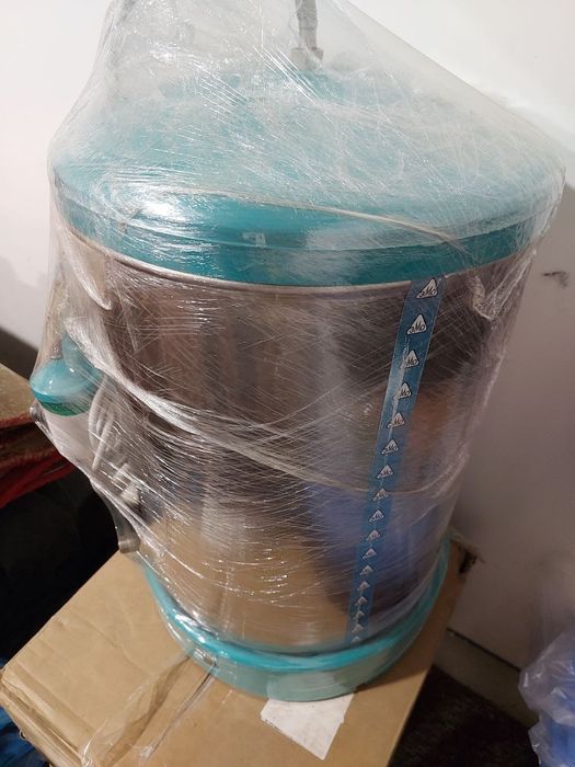 Продается Дистиллятор  . Д10  за 1 час 10 литров лабораторий харошо го