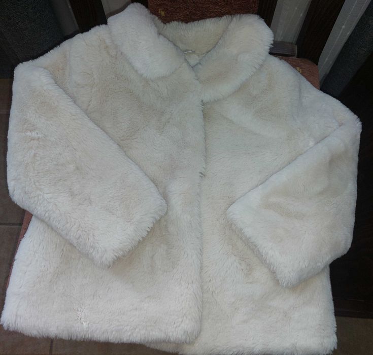 Детско пухено палто/ елек МиниМаус H&M 104см