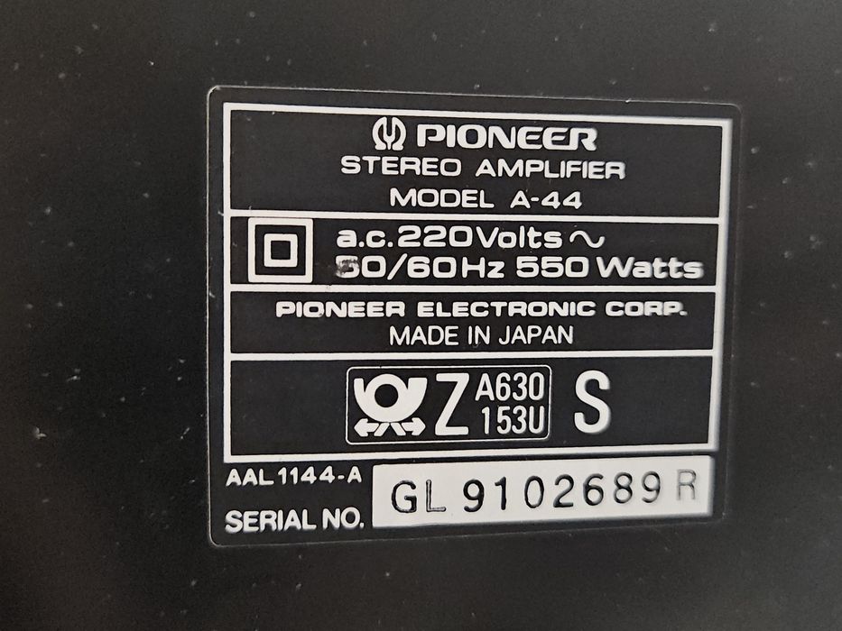 Pioneer A-44  made in Japan