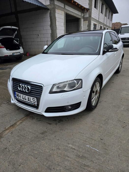 Vând Audi A3 2010