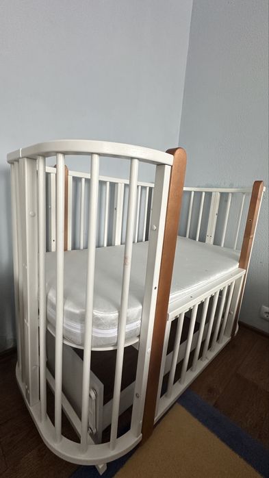 Детская кровать и новый