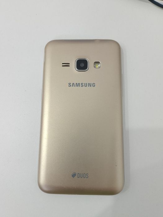 Самгунг j1 отличный