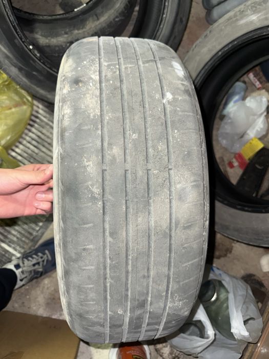 Резина шины 225/55/18 Bridgestone