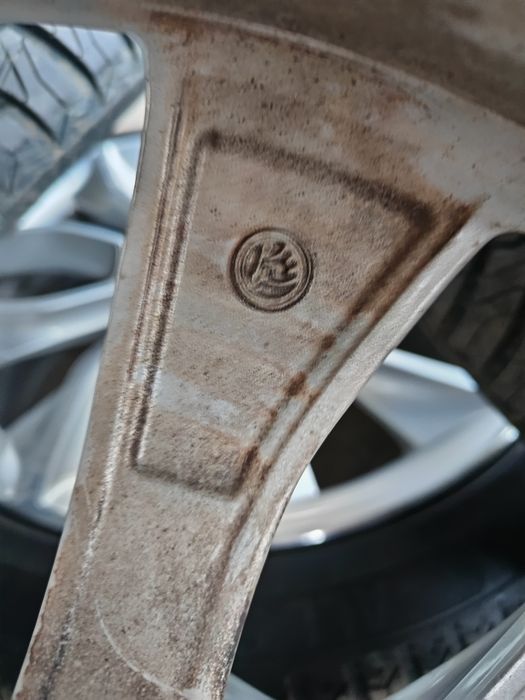 19ц.Оригинални джанти с всесезони гуми за Шкода 5х112