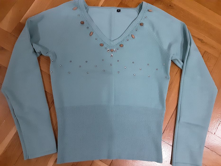 Ластично поло и топли пуловери