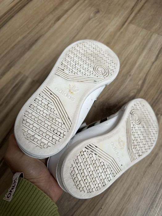 Детски оригинални кожени маратонки adidas TEAM COURT 2 STR CF ! 33 н