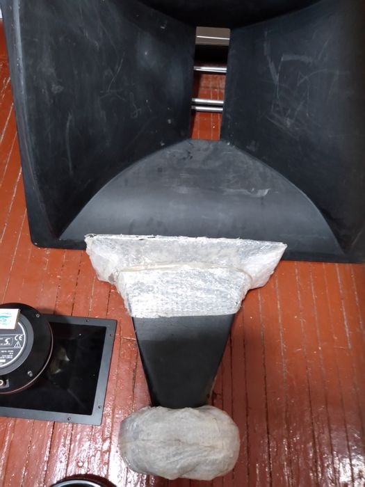 Пищалки и драйвера большой мощности.Производство Испания