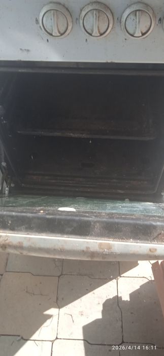 Продам газовую плиту