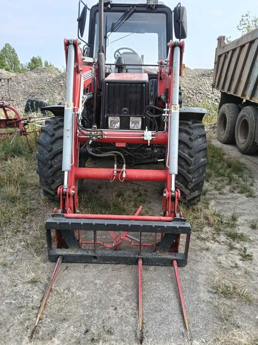 Tractor marca BELARUS 820