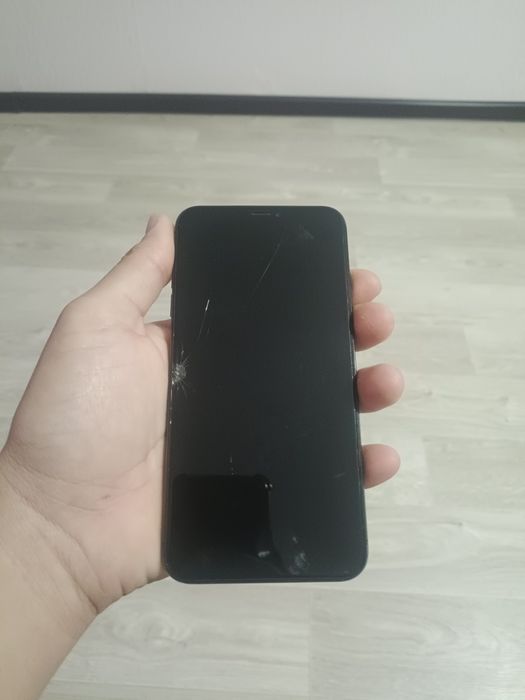 Iphone xs max продам