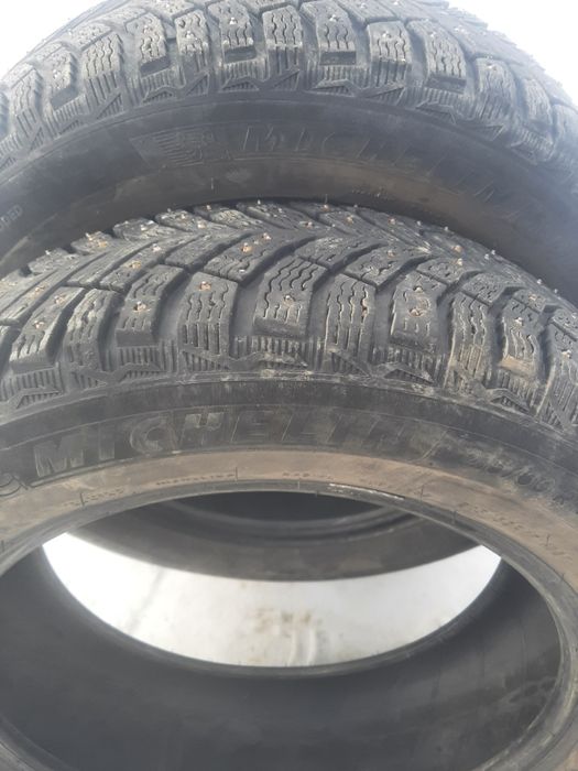 Продам шины. 215/60/17 мишелин.