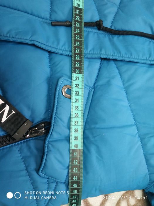 Зимняя куртка на девочку