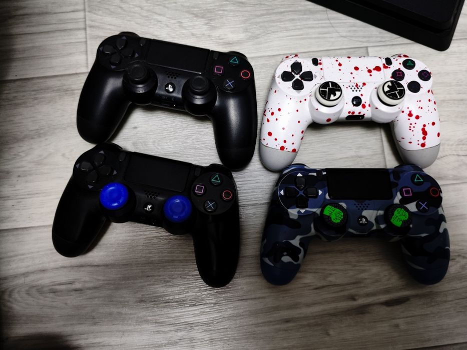 Playstation 4,с подпиской DELUXE