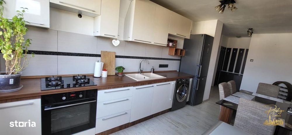 Apartament cu 3 camere de inchiriat in zona Dacia - Oradea