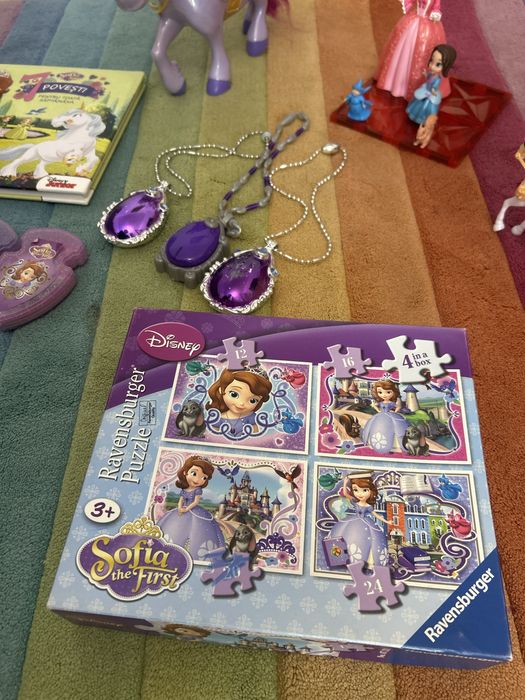Sofia intai/ Sofia the first !