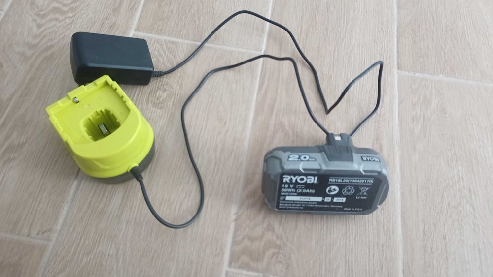 Incarcator RYOBI + 2Ah