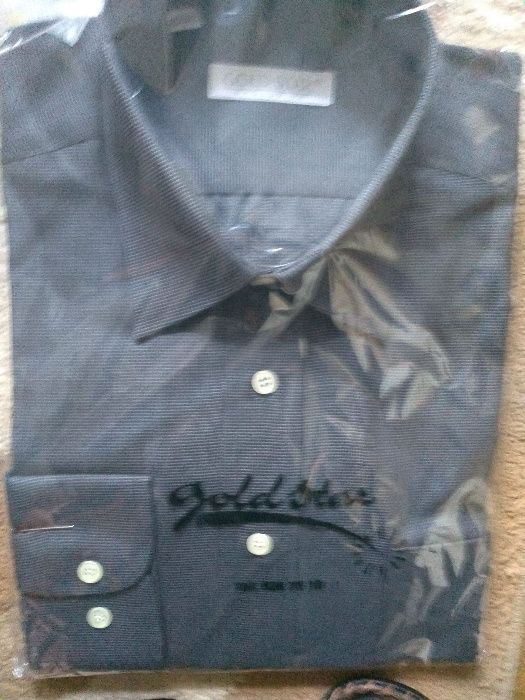 Продавам евтино мъжки ризи- 6лв .