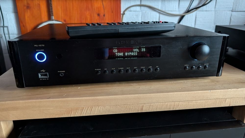 Rotel RC  1572 ( schimb) preamplificator de top  nou