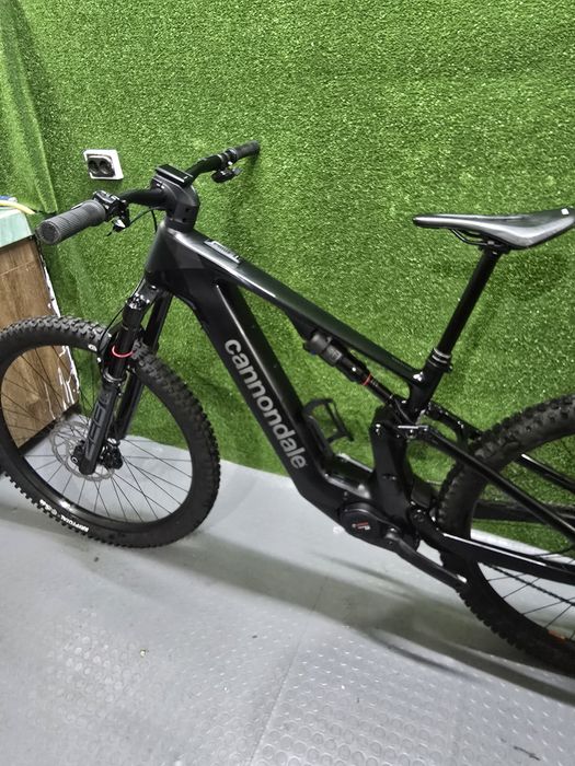Карбонов Cannondale Moterra 2 (2026) е висок клас електрически ендуро велосипед (e-MTB)