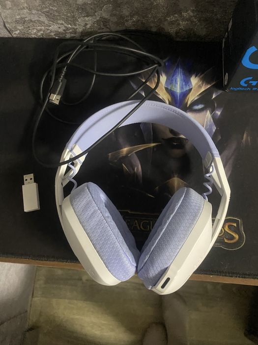 Продам наушники logitech G435