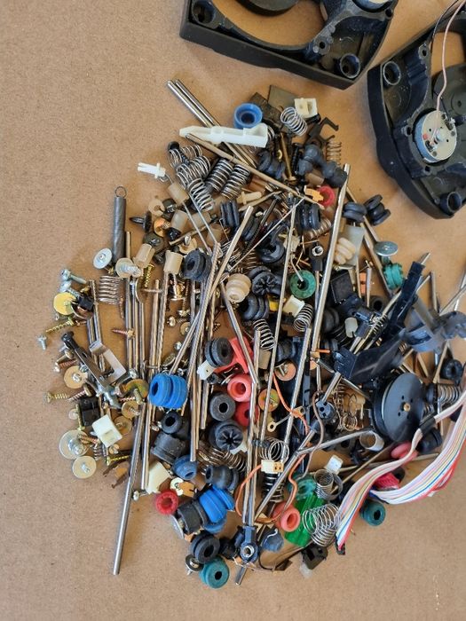 Pachet dif piese/componente cd Player. Perfect functionale.