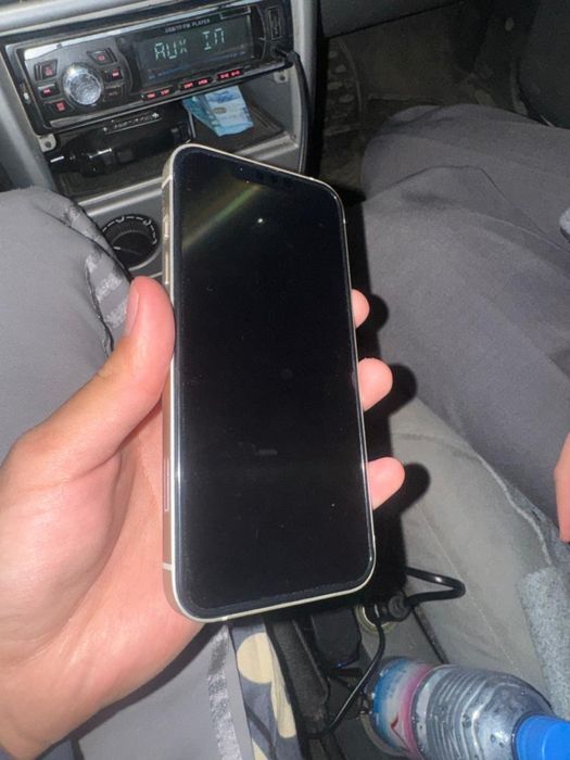 Срочно Продам айфон 13 гб128