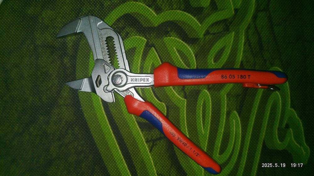 Переставной ключ KNIPEX 180мм
