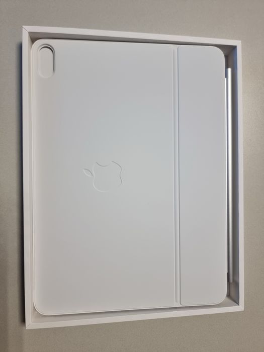 iPad Magic Keyboard- iPad Air 11-inch