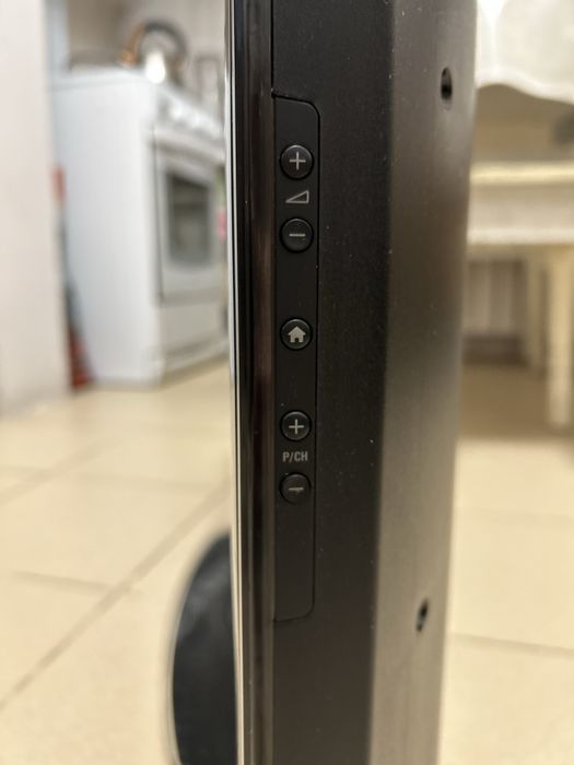 Телевизор Philips 32 дюйма