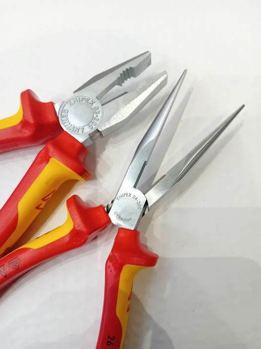 Set profesional Knipex VDE