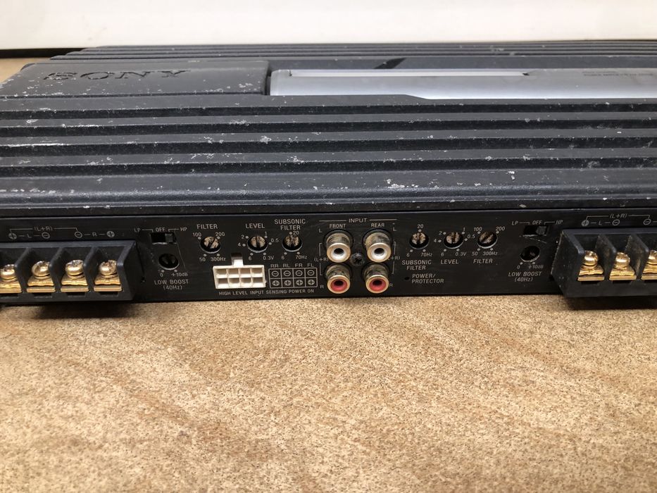 Sony Xplod XM-ZR704 усилвател