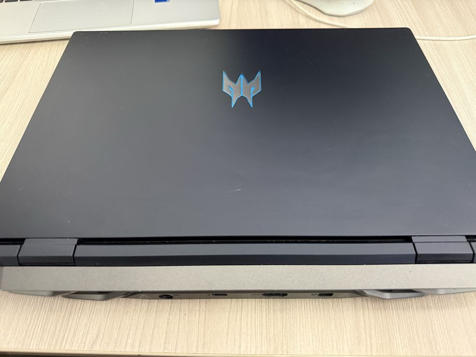 Ноутбук игровой Acer Predator Helios 300